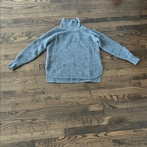 BANANA REPUBLIC gray turtleneck sweater